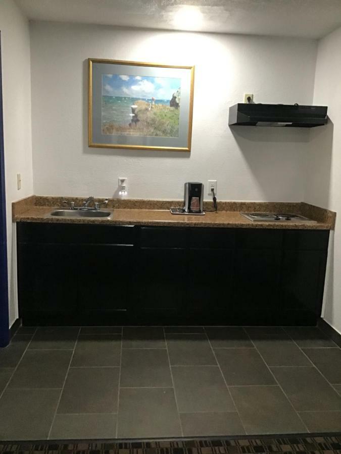 Budget Inn & Suites Оклахома-Сити Экстерьер фото