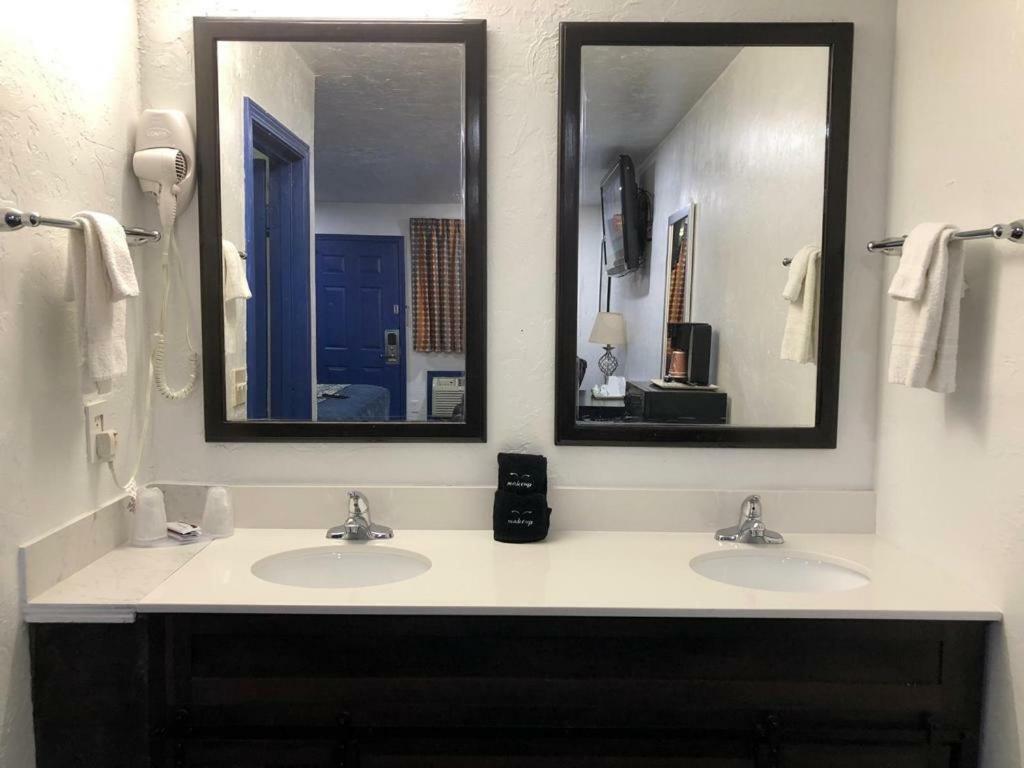 Budget Inn & Suites Оклахома-Сити Экстерьер фото